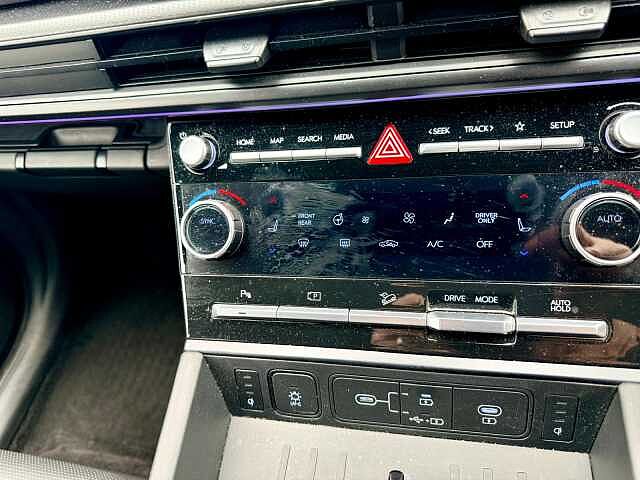 Hyundai SANTA FE 1.6 TGDi Hybrid Calligraphy 5dr Auto Green