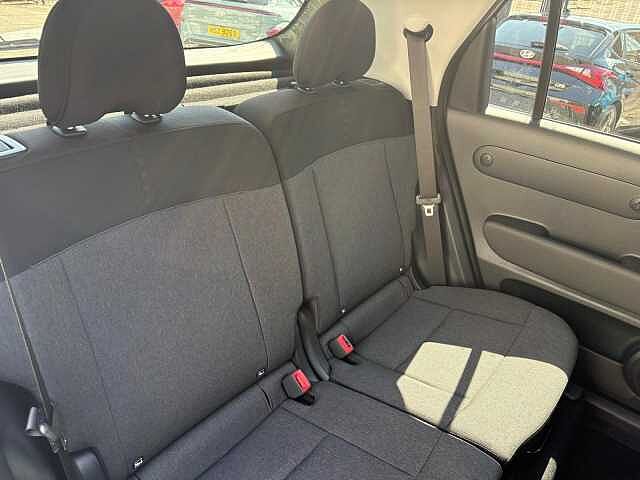 Hyundai INSTER 85kW 02 49kWh 5dr Auto Green