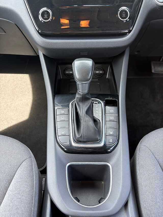 Hyundai IONIQ 1.6 GDi Hybrid 1st Edition 5dr DCT