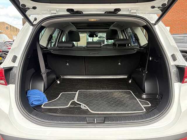 Hyundai SANTA FE 1.6 TGDi Hybrid Ultimate 5dr Auto