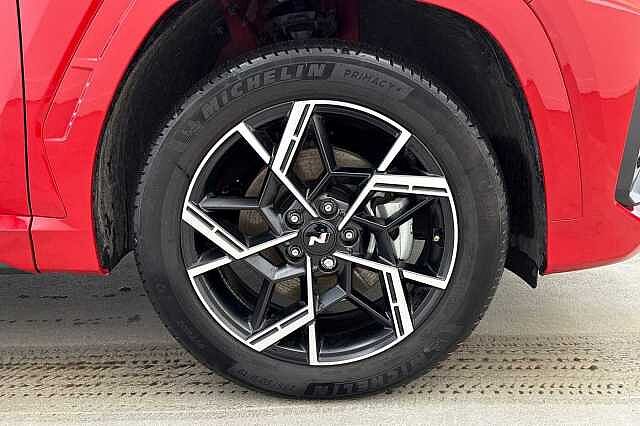 Hyundai TUCSON 1.6T Plug-in Hybrid N Line 5dr Auto Red