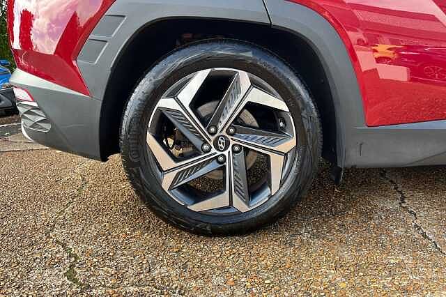 Hyundai TUCSON 1.6 h T-GDi 13.8kWh Ultimate Auto 4WD Euro 6 (s/s) 5dr Red