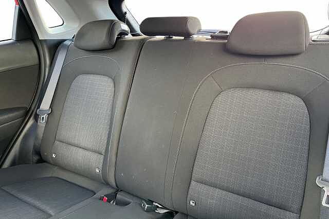 Hyundai KONA 1.6 h-GDi Premium DCT Euro 6 (s/s) 5dr Red