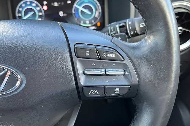 Hyundai KONA 1.6 h-GDi Premium DCT Euro 6 (s/s) 5dr Red