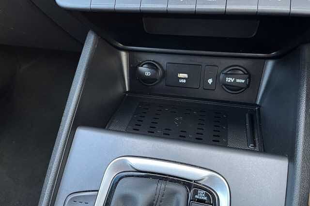 Hyundai KONA 1.6 h-GDi Premium DCT Euro 6 (s/s) 5dr Red