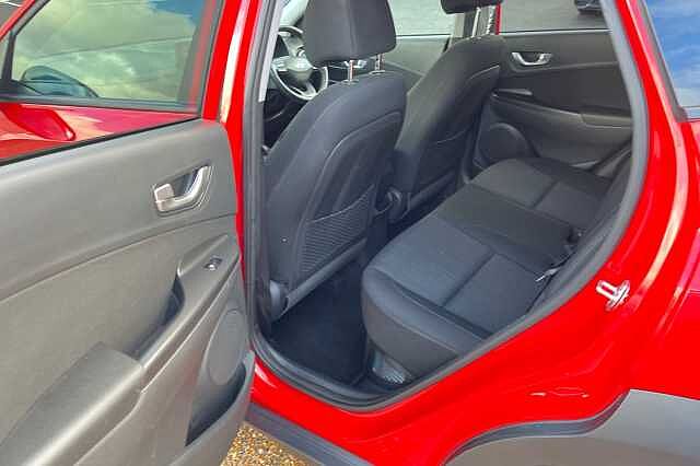 Hyundai KONA 1.6 h-GDi Premium DCT Euro 6 (s/s) 5dr Red