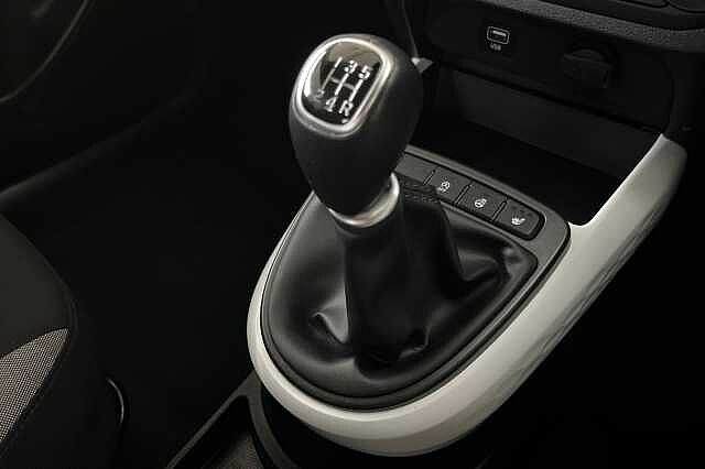 Hyundai i10 1.2 Premium Euro 6 (s/s) 5dr