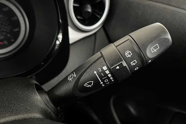 Hyundai i10 1.2 Premium Euro 6 (s/s) 5dr