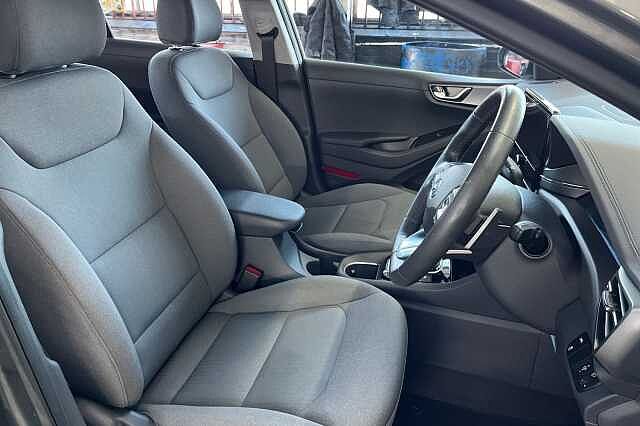 Hyundai IONIQ 1.6 h-GDi Premium DCT Euro 6 (s/s) 5dr