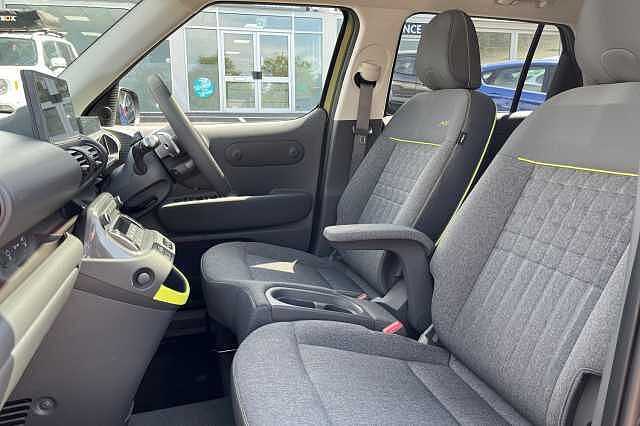 Hyundai INSTER Long Range 49kWh Cross Auto 5dr