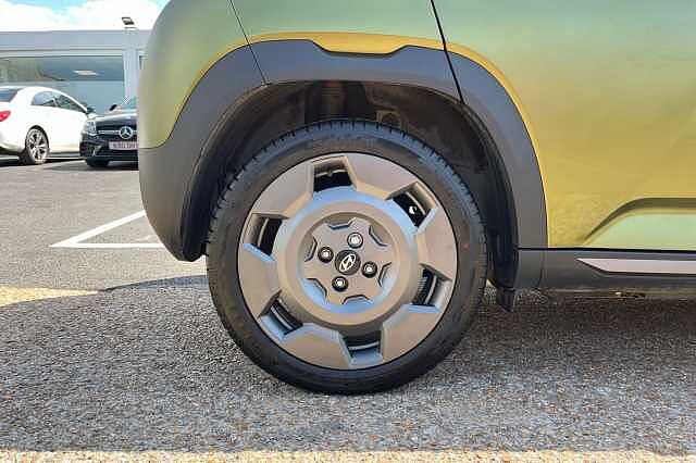 Hyundai INSTER Long Range 49kWh Cross Auto 5dr
