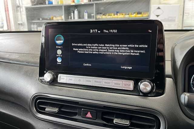 Hyundai KONA 39kWh Premium Auto 5dr (10.5kW Charger)