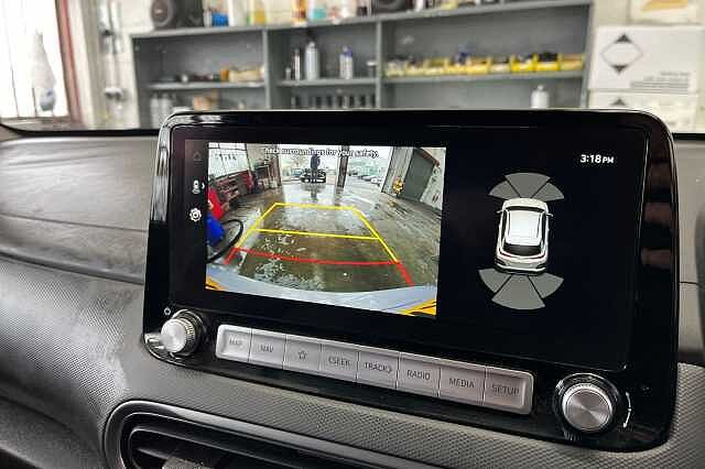 Hyundai KONA 39kWh Premium Auto 5dr (10.5kW Charger)