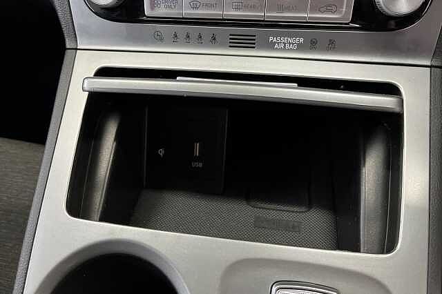 Hyundai KONA 39kWh Premium Auto 5dr (10.5kW Charger)