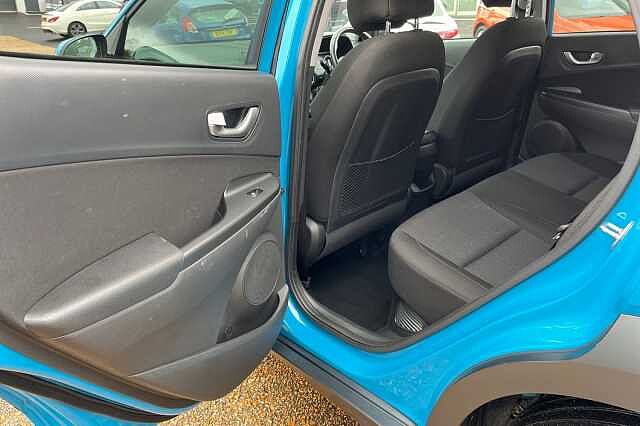Hyundai KONA 1.6 h-GDi Premium DCT Euro 6 (s/s) 5dr Blue