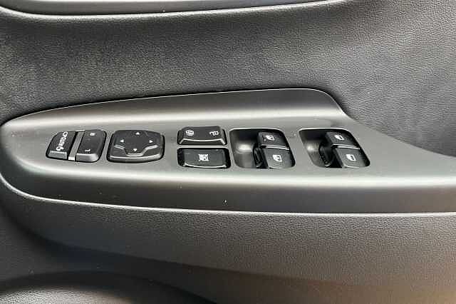 Hyundai KONA 64kWh Ultimate Auto 5dr (10.5kW Charger)