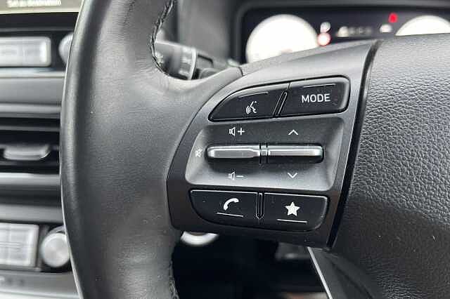 Hyundai KONA 64kWh Ultimate Auto 5dr (10.5kW Charger)