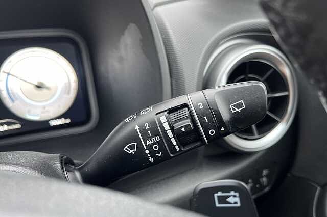 Hyundai KONA 64kWh Ultimate Auto 5dr (10.5kW Charger)