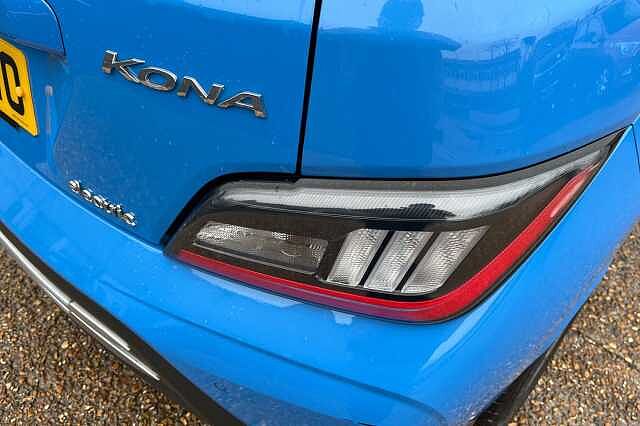 Hyundai KONA 64kWh Ultimate Auto 5dr (10.5kW Charger)