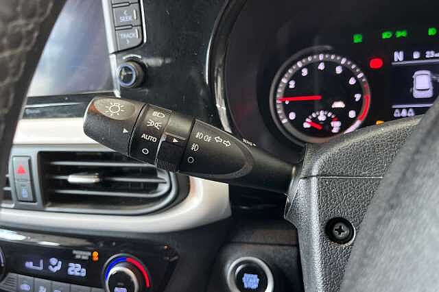 Hyundai I10 1.0 Premium Auto Euro 6 (s/s) 5dr Red