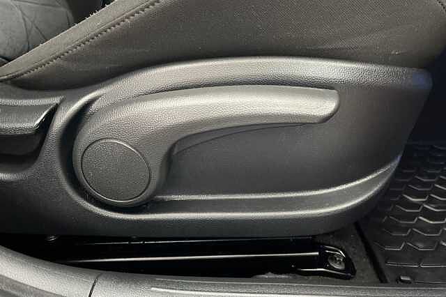 Hyundai BAYON 1.0 T-GDi MHEV Premium Euro 6 (s/s) 5dr Red