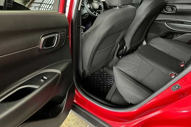 Hyundai BAYON 1.0 T-GDi MHEV Premium Euro 6 (s/s) 5dr Red