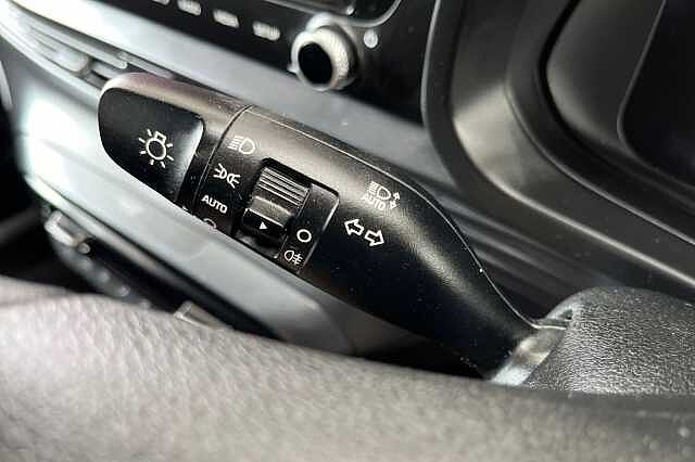 Hyundai BAYON 1.0 T-GDi MHEV Premium Euro 6 (s/s) 5dr