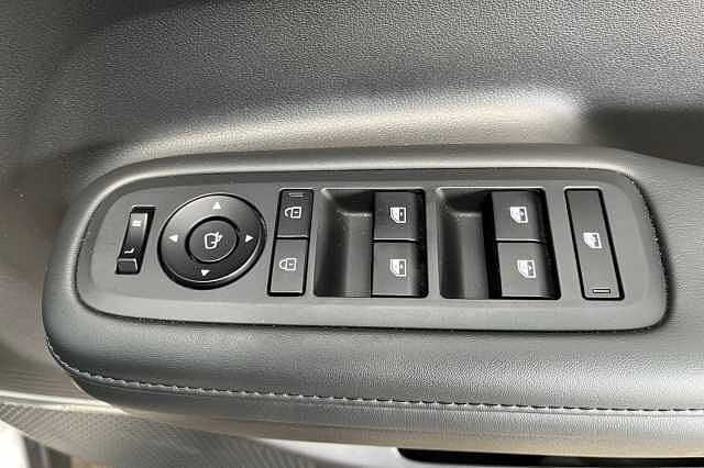Hyundai SANTA FE 1.6 h T-GDi Ultimate Auto 4WD Euro 6 (s/s) 5dr (7Seat) Grey