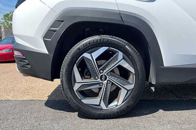 Hyundai TUCSON 1.6 h T-GDi Premium Auto Euro 6 (s/s) 5dr White
