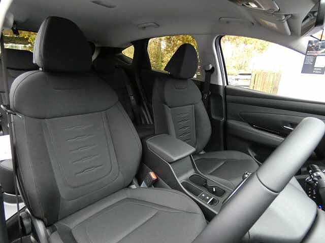 Hyundai TUCSON 1.6 T-GDi Advance Euro 6 (s/s) 5dr Silver