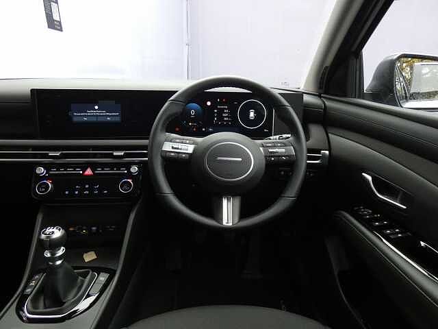 Hyundai TUCSON 1.6 T-GDi Advance Euro 6 (s/s) 5dr Silver