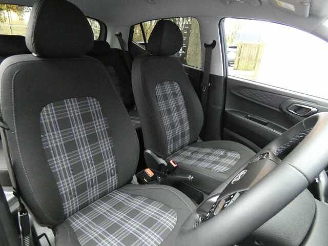 Hyundai I10 1.2 Premium Auto Euro 6 (s/s) 5dr Grey