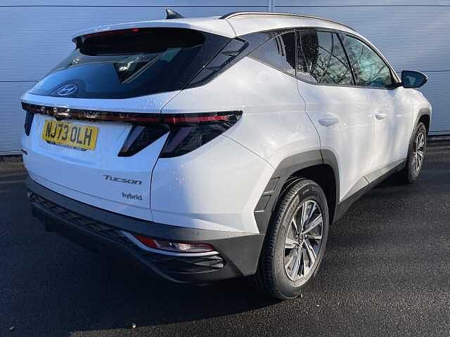 Hyundai TUCSON 1.6 TGDi Hybrid 230 SE Connect 5dr 2WD Auto White