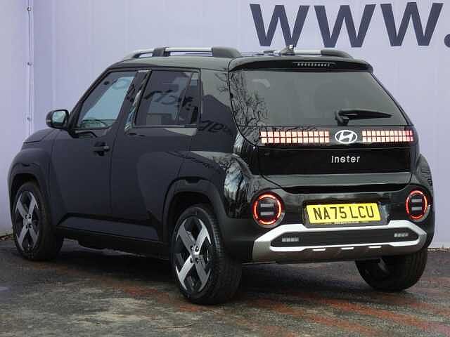 Hyundai INSTER 85kW 02 49kWh 5dr Auto Black