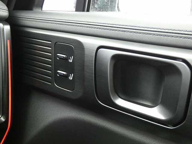 Hyundai SANTA FE 1.6 TGDi Hybrid Calligraphy 5dr 4WD Auto Black