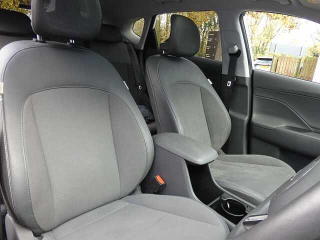 Hyundai KONA 160kW Ultimate 65kWh 5dr Auto White