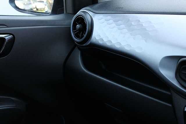 Hyundai i10 1.0 [63] Premium 5dr Auto [Nav]