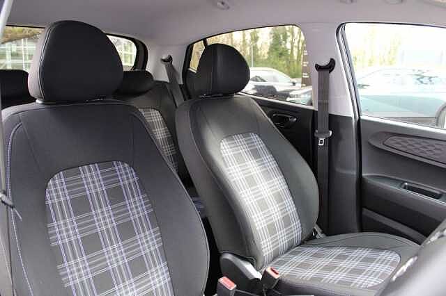 Hyundai i10 1.2 [79] Premium 5dr Auto [Nav]