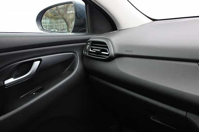 Hyundai i30 1.0T GDi SE Connect 5dr