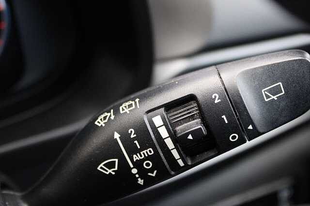 Hyundai i20 1.0T GDi 48V MHD Premium 5dr