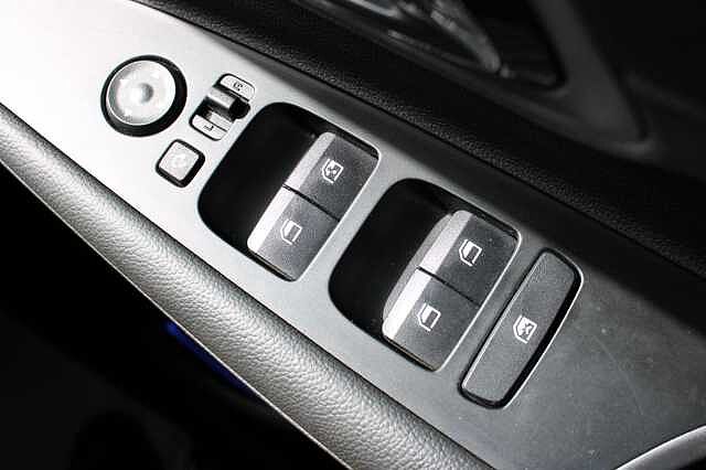 Hyundai i20 1.0T GDi Premium 5dr
