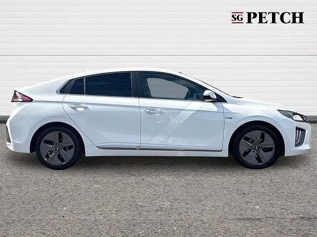 Hyundai IONIQ 1.6 GDi Hybrid Premium SE 5dr DCT White