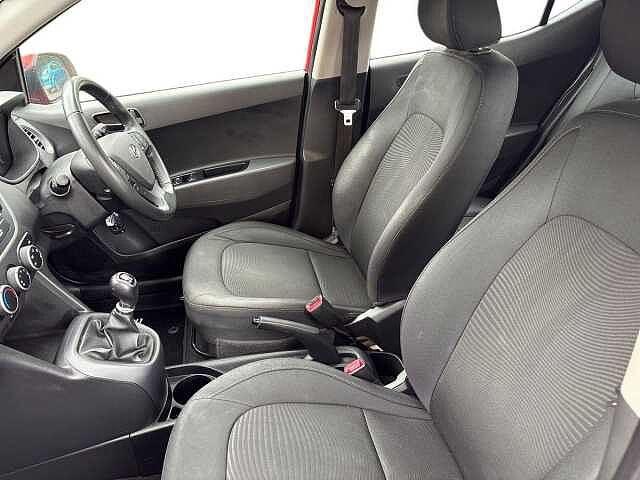 Hyundai i10 1.0 SE 5dr