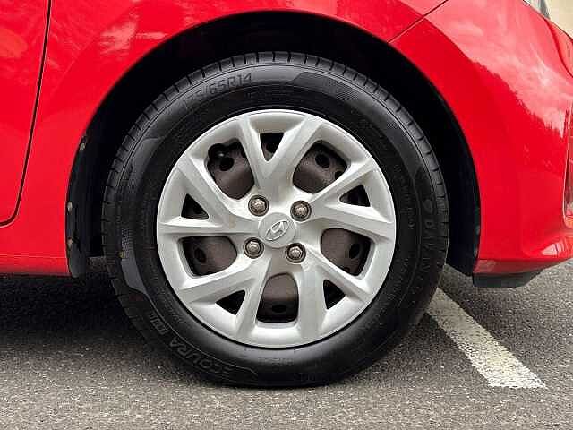 Hyundai i10 1.0 SE 5dr