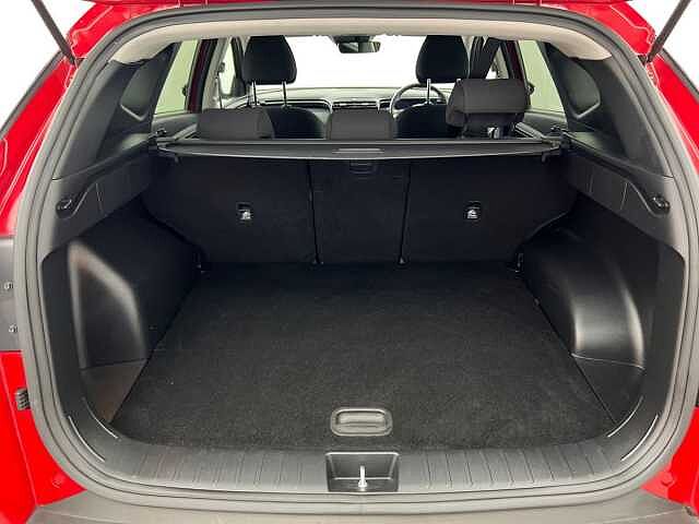 Hyundai TUCSON TGDi 48V MHD DCT SE Connect ENGINE RED