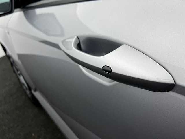 Hyundai KONA 138 N Line S SHIMMERING SILVER