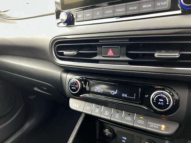Hyundai KONA TGDi 48V MHEV Premium