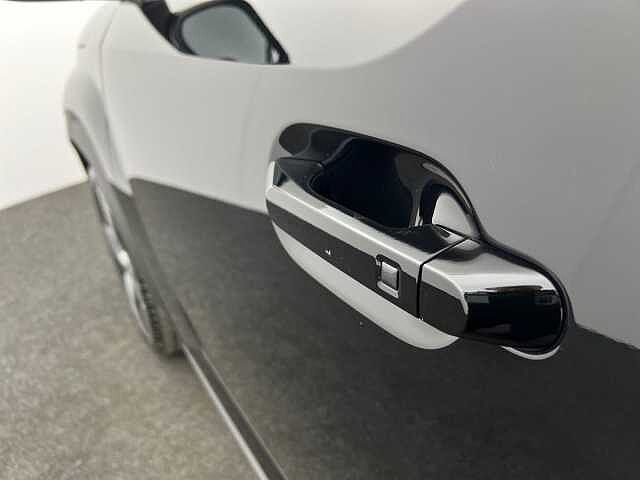 Hyundai INSTER 49kWh 02