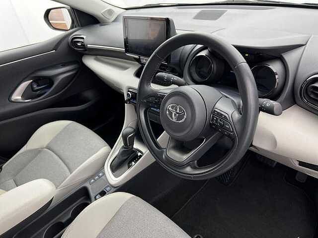 Toyota Yaris 1.5 Hybrid Excel 5dr CVT
