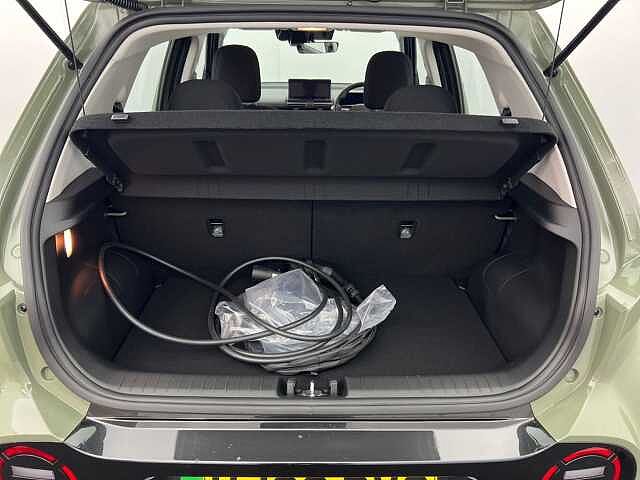 Hyundai INSTER 85kW 49kWh 01